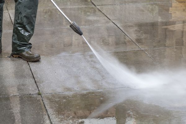 Concrete Power Washing in Saint Petersburg