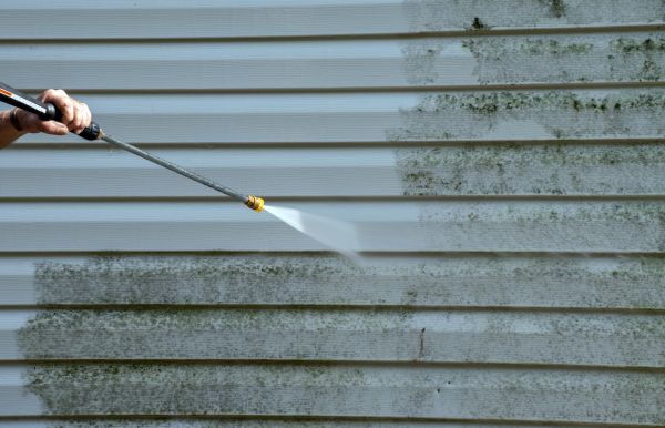House Pressure Cleaning in Saint Petersburg
