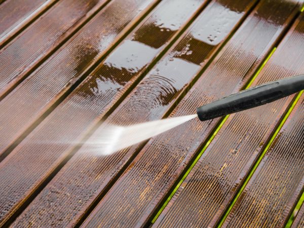 Balcony Cleaning in Saint Petersburg