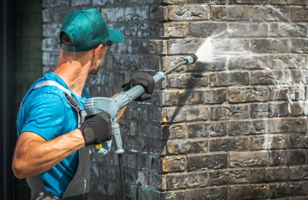 Brick Wall Cleaning in Saint Petersburg
