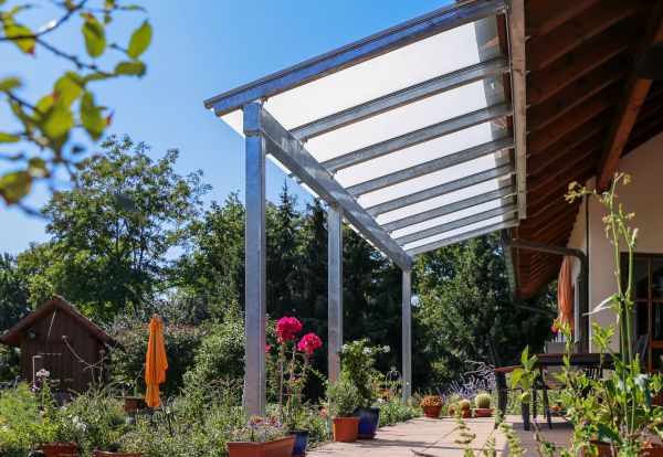 Patio Awning Cleaning in Saint Petersburg