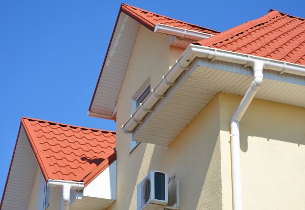 Soffit Cleaning in Saint Petersburg