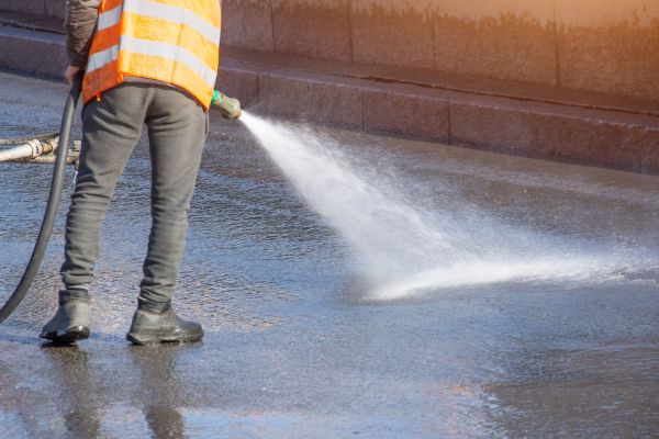 Asphalt Pressure Cleaning in Saint Petersburg