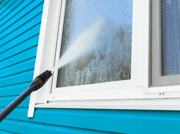 Residential Pressure Cleaning in Saint Petersburg