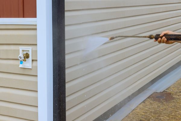 Townhouse Exterior Cleaning in Saint Petersburg