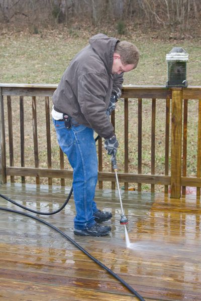 Balcony Power Washing in Saint Petersburg
