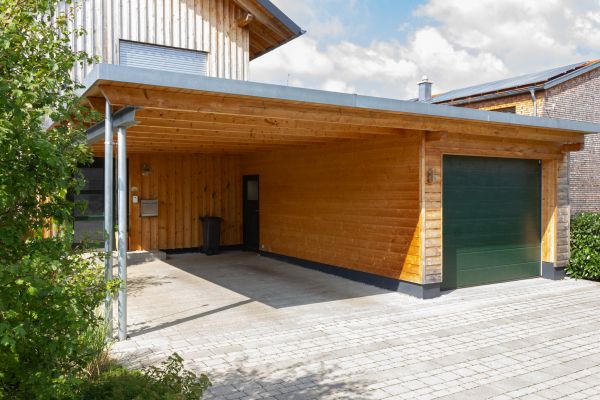 Carport Power Washing in Saint Petersburg