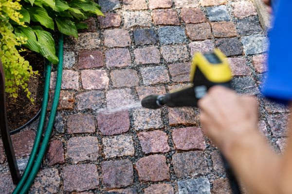Paver Sidewalk Cleaning in Saint Petersburg
