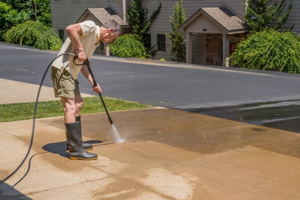 Concrete Dirt Removal in Saint Petersburg